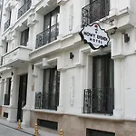 Nowy Efendi - Special Category Hotel Istanbul