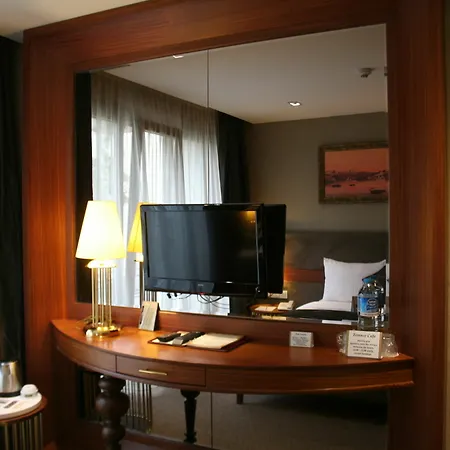 Nowy Efendi - Special Category Istambul