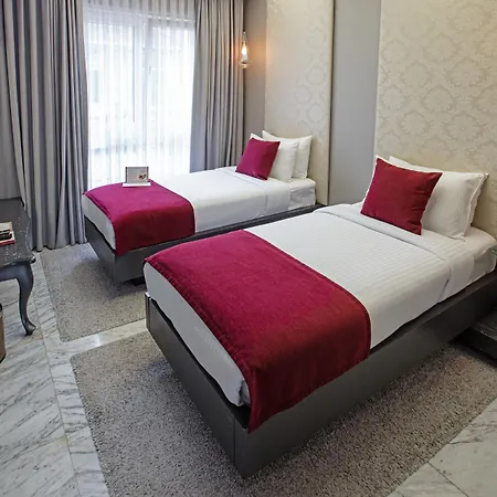 Nowy Efendi - Special Category Istanbul