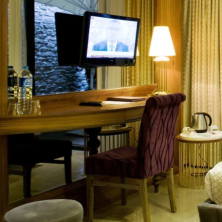 Nowy Efendi - Special Category Hotel Istambul